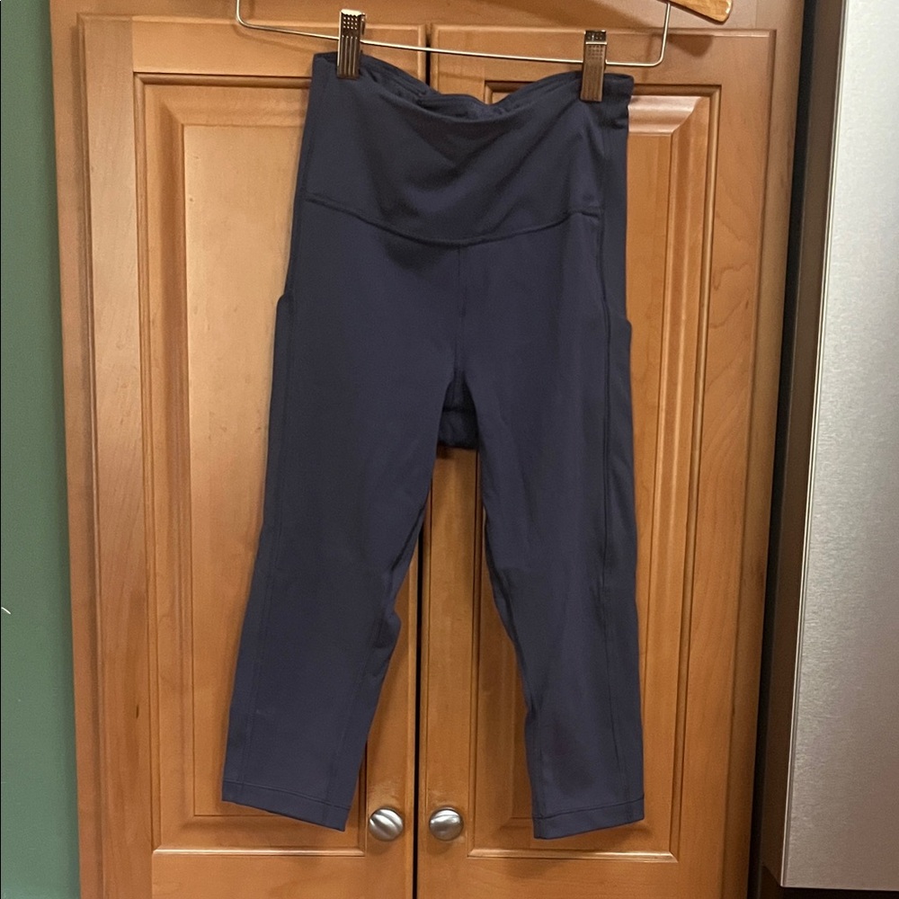 Athleta Ultimate Stash Pocket Crop XSP